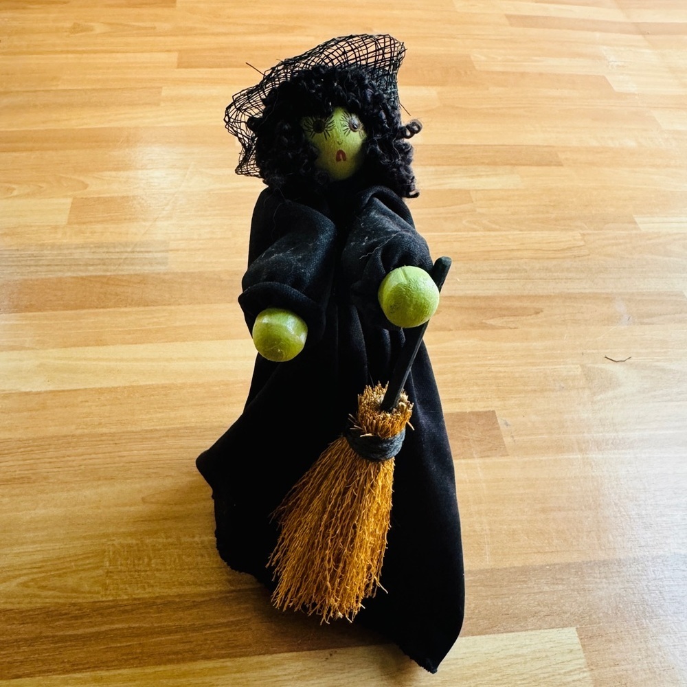 Halloween witch decoration